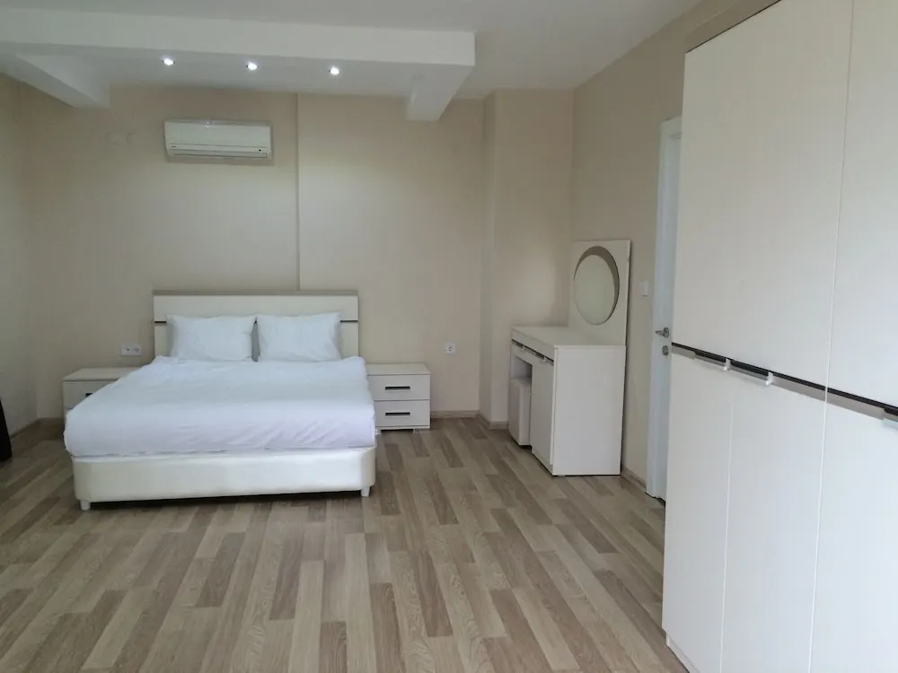 2 Bedrooms Apartment with balcony