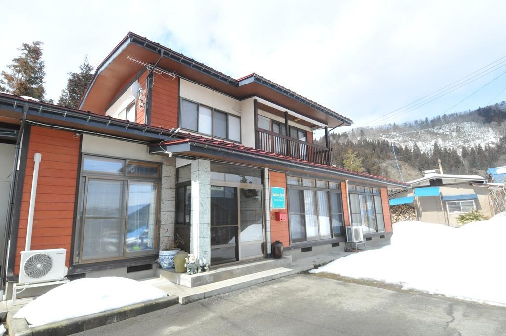 Daichan Farm Guest House in Asahi