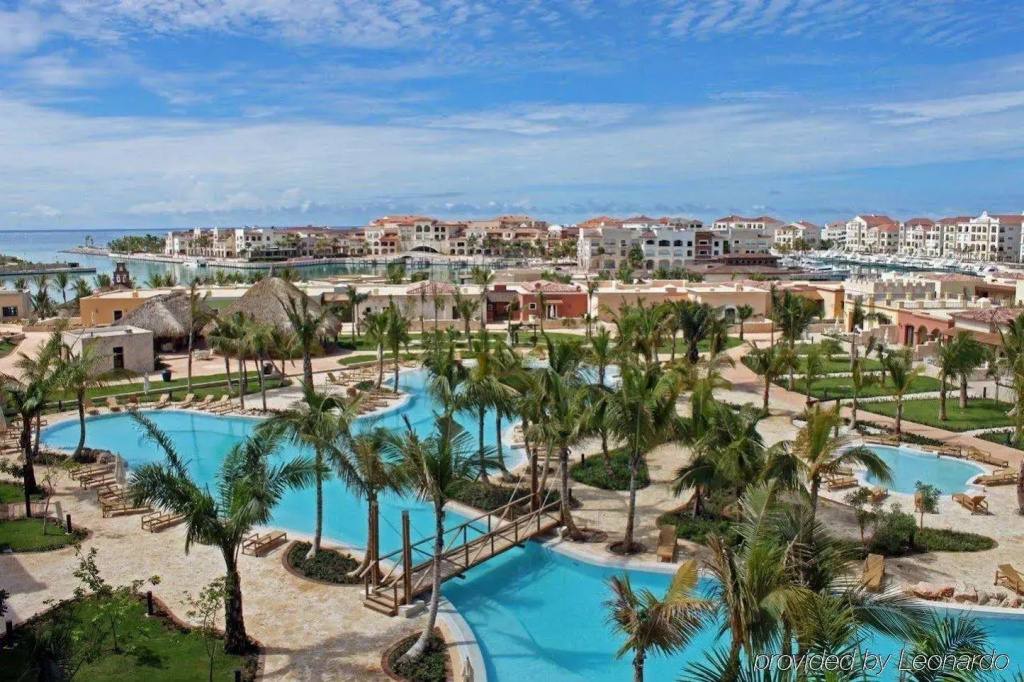 Tan Resorts Marina Cap Cana Resort