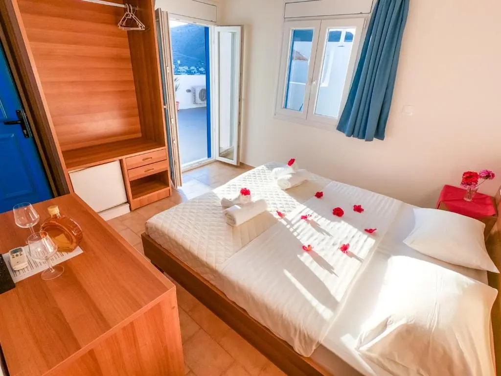 Standard Double room with sea view (full double bed)