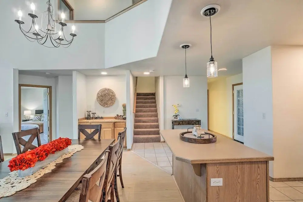 Bright Klamath Falls Townhome w/ Resort Perks - фото 11