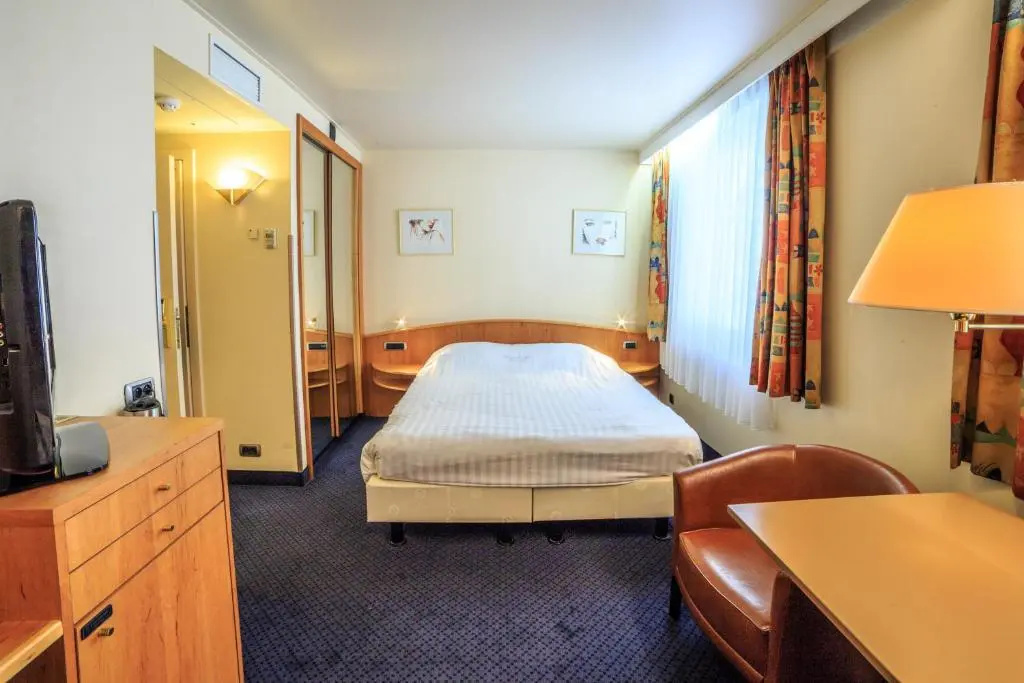 Hotel Pacific - Chambres