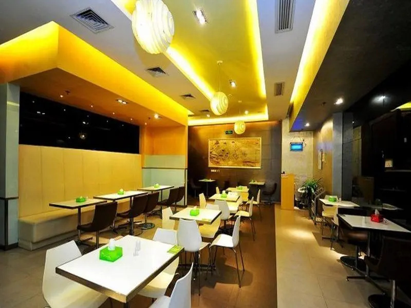 Food & Beverage