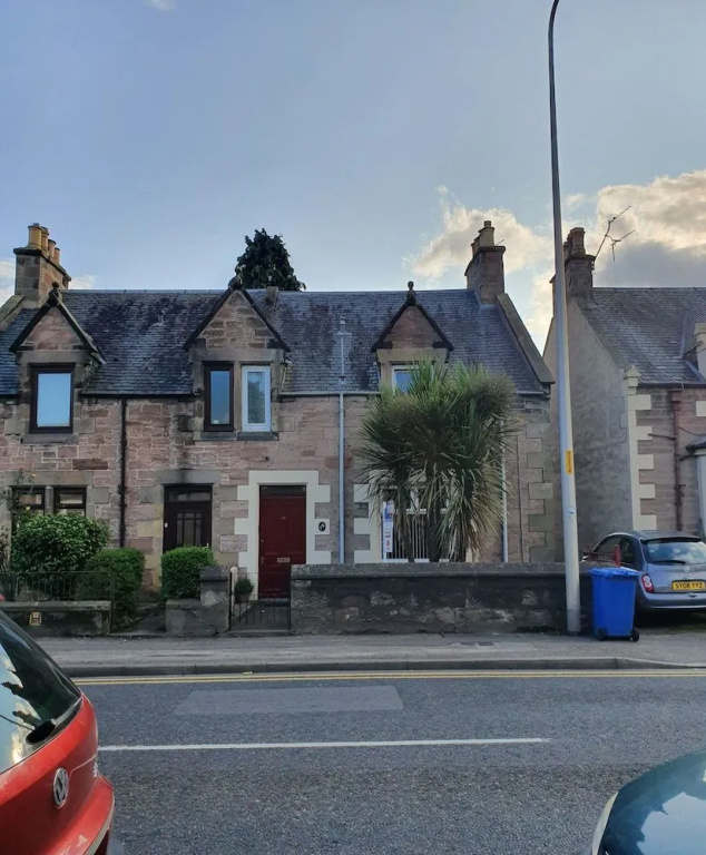 Kenneth Street Apartment