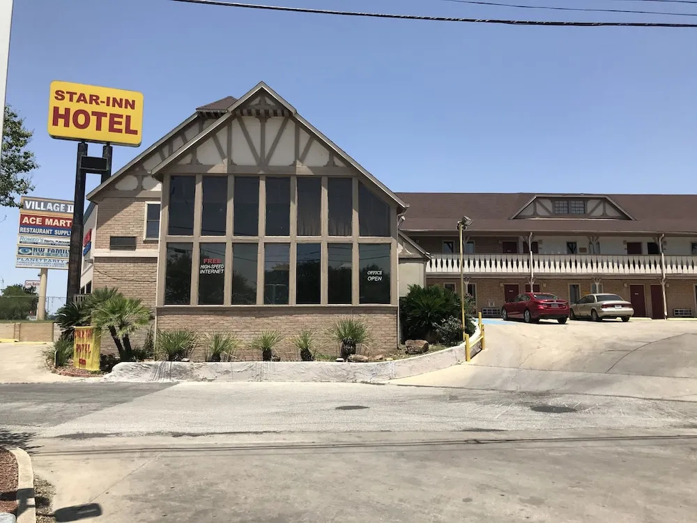 Econo Lodge Ingram Park