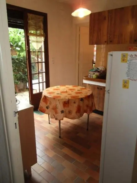 Afficher la photo 8 — VUE MER Maison individuelle 30 m de la plage 4 chambres 10 couchages jardin parking LXRM26