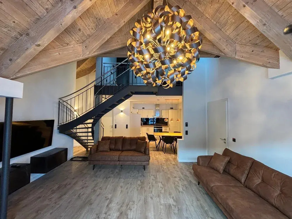 4 Bedrooms Premium Apartment with balcony