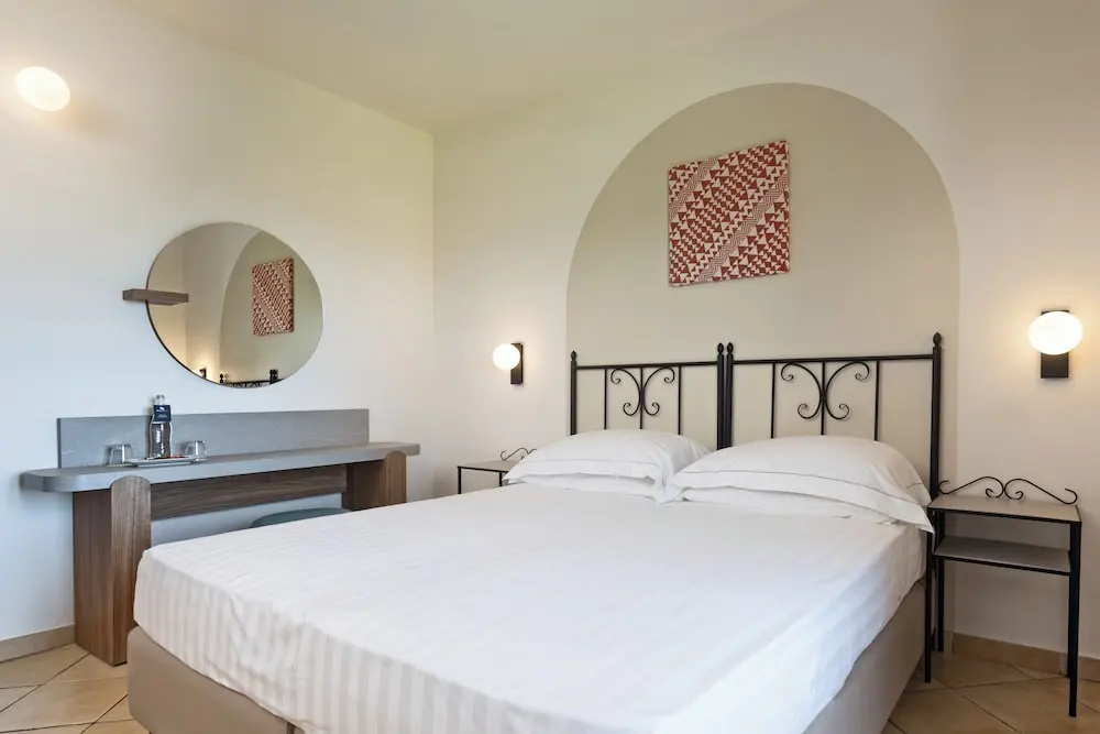 Superior Double room (full double bed)