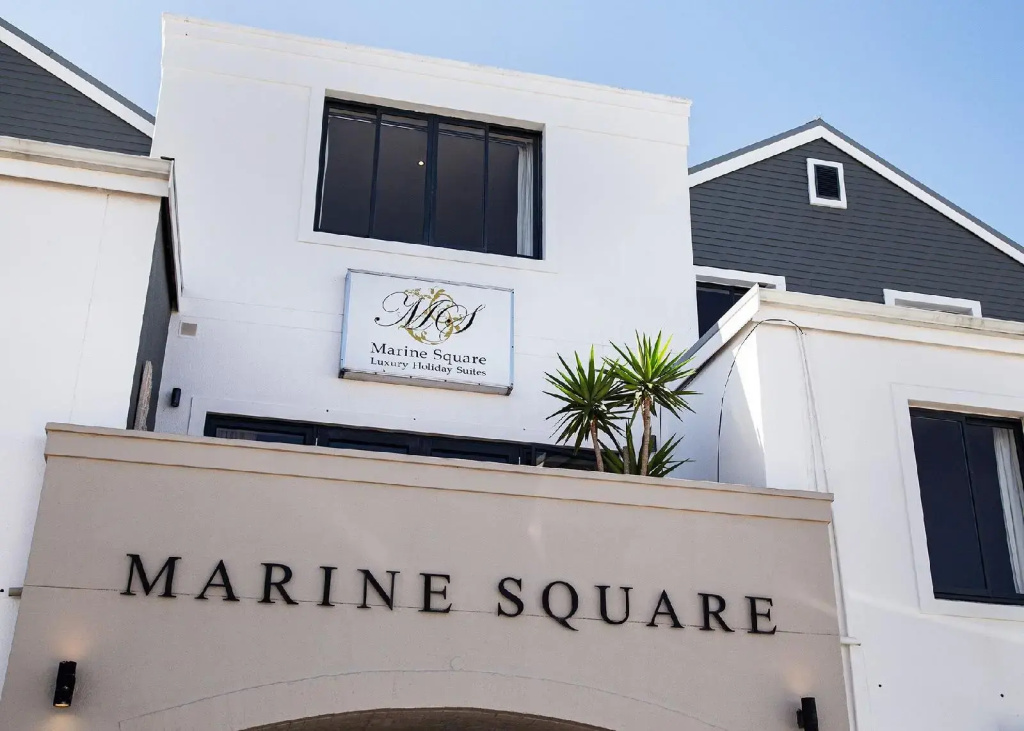 Marine Square Luxury Suites