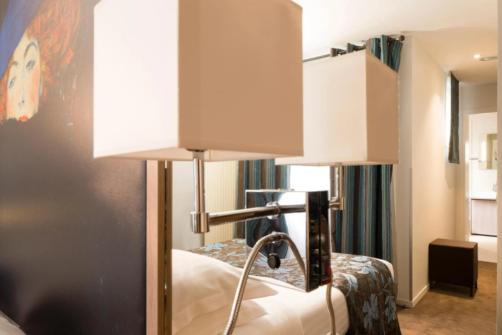 Отель Hotel Turenne Le Marais в Париже