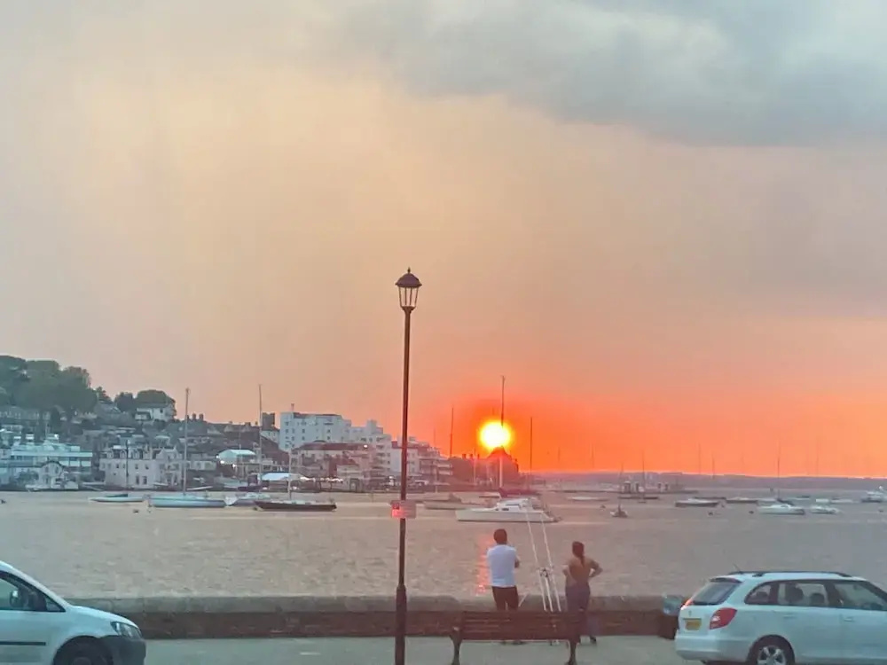 Sunset Cottage Sleeps 6 With Sea Views