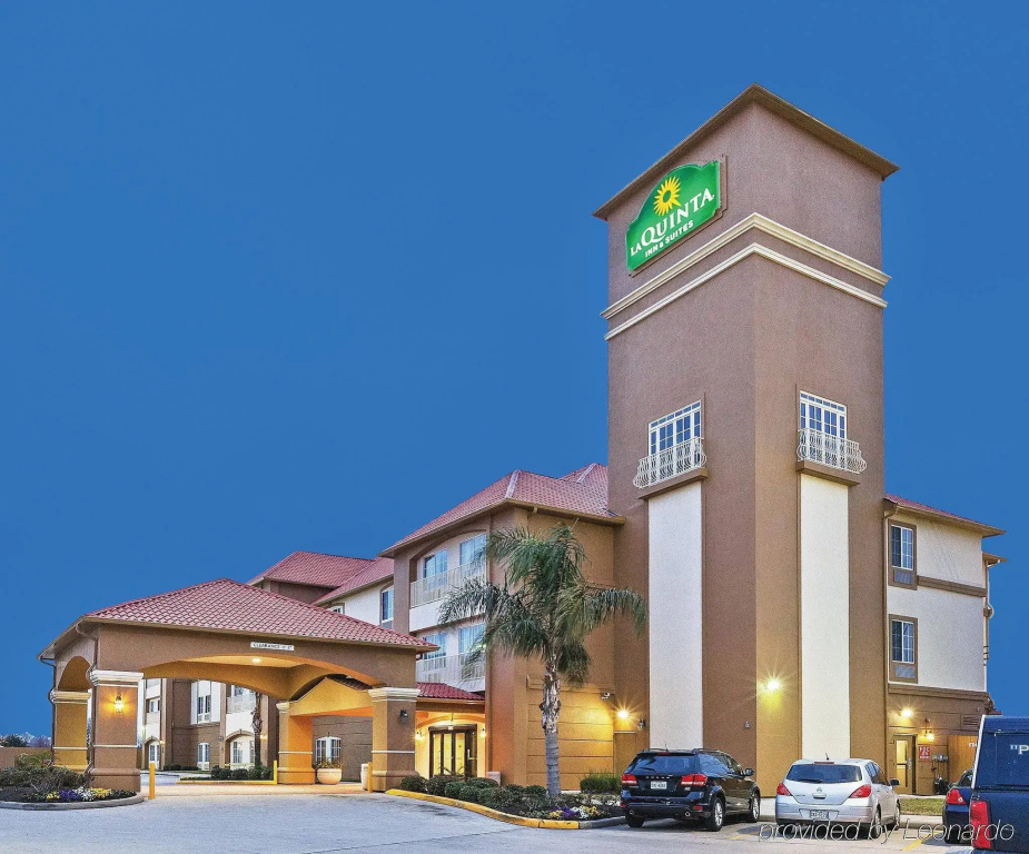 Sonesta Essential HOU Airport Road