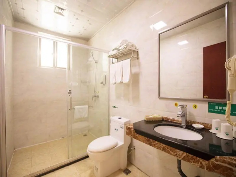 GreenTree Inn Hainan Haikou East Train Station East Fengxiang Road Business Hotel - Chambres