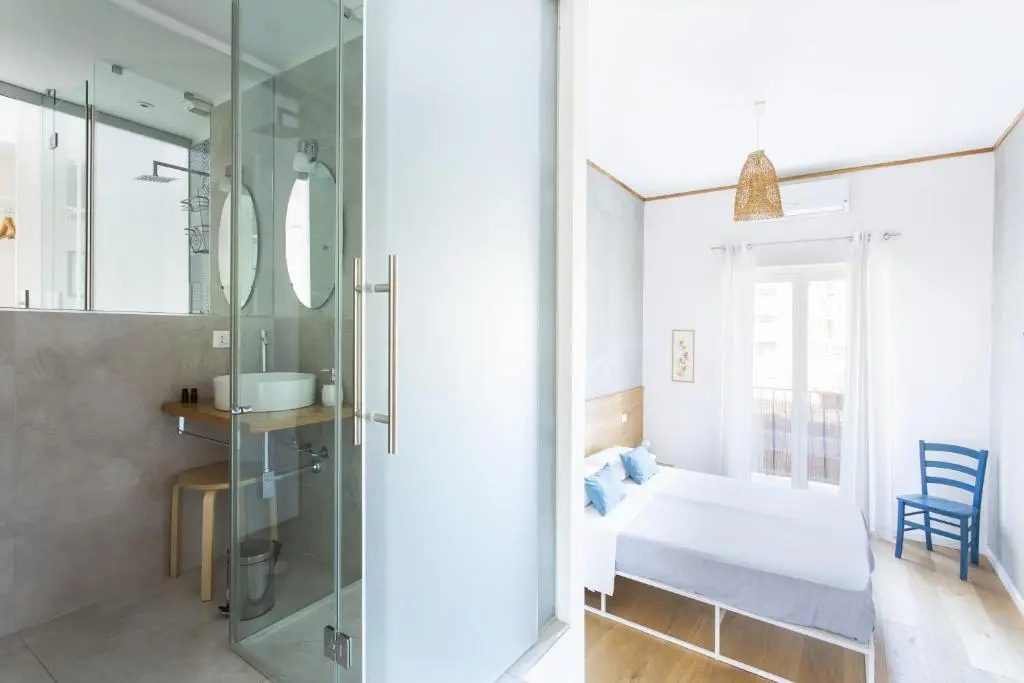 Standard Double room with balcony (full double bed)
