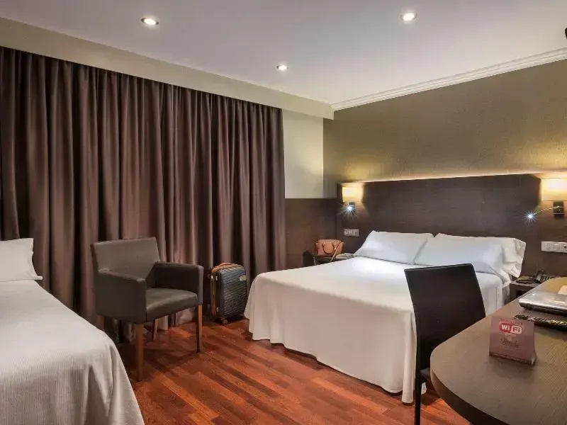ibis Styles Figueres Ronda - Chambres