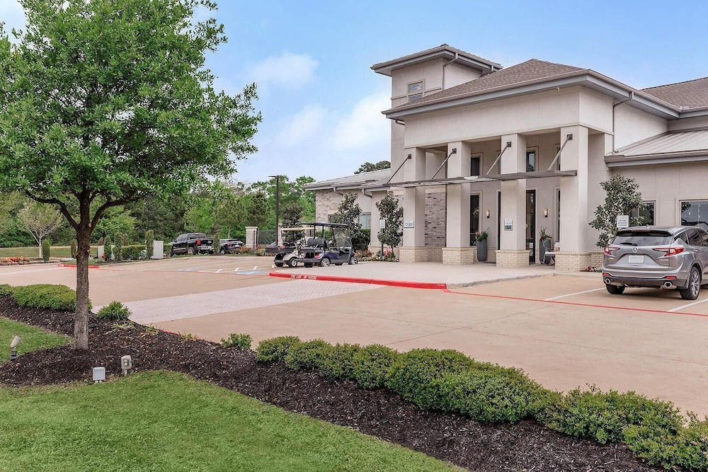 Landing Apartments Conroe Near Panorama Village
