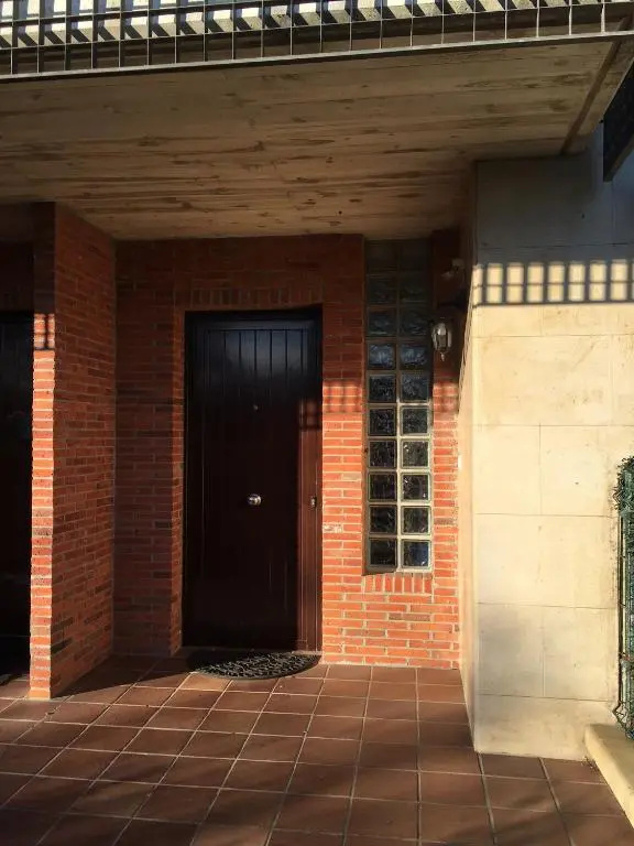 apartamento con jardín privado y barbacoa a 5 min playas santander
