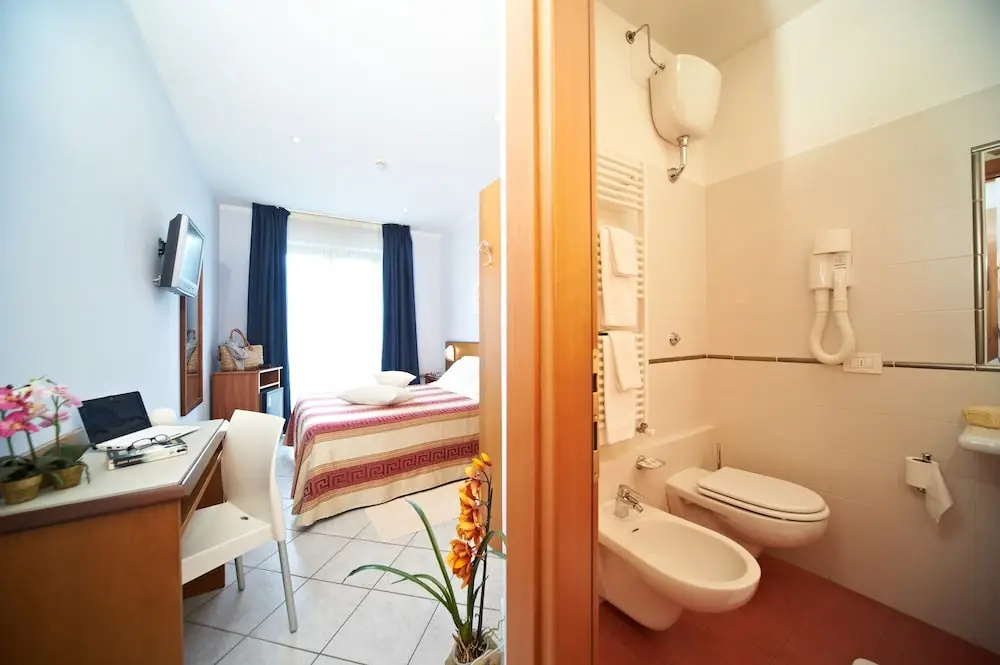 Hotel photo 10
