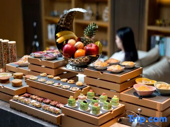 Daqing Royal Maple Hotel (Saltu Dawn Lake Shop )