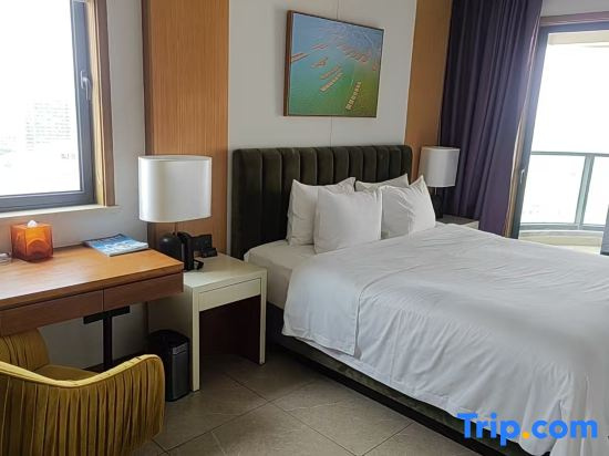 Standard Double room with balcony (full double bed)