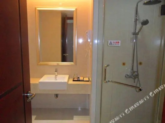 Business Double Suite full double bed