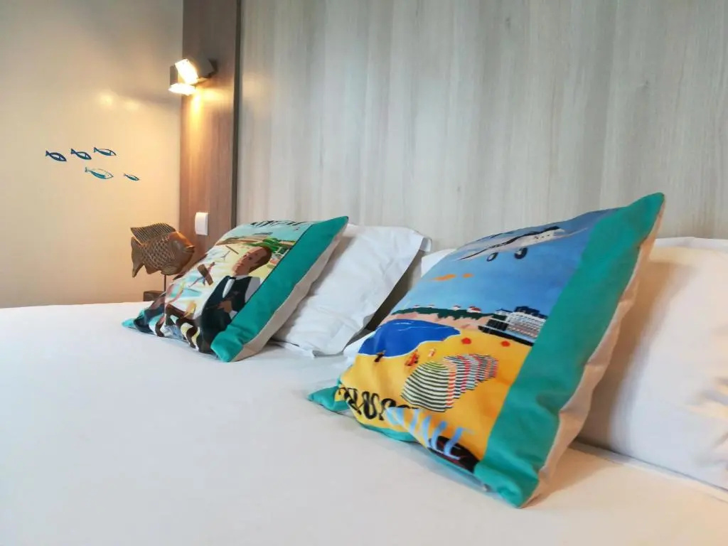 Standard Double room with balcony and with sea view (full double bed)