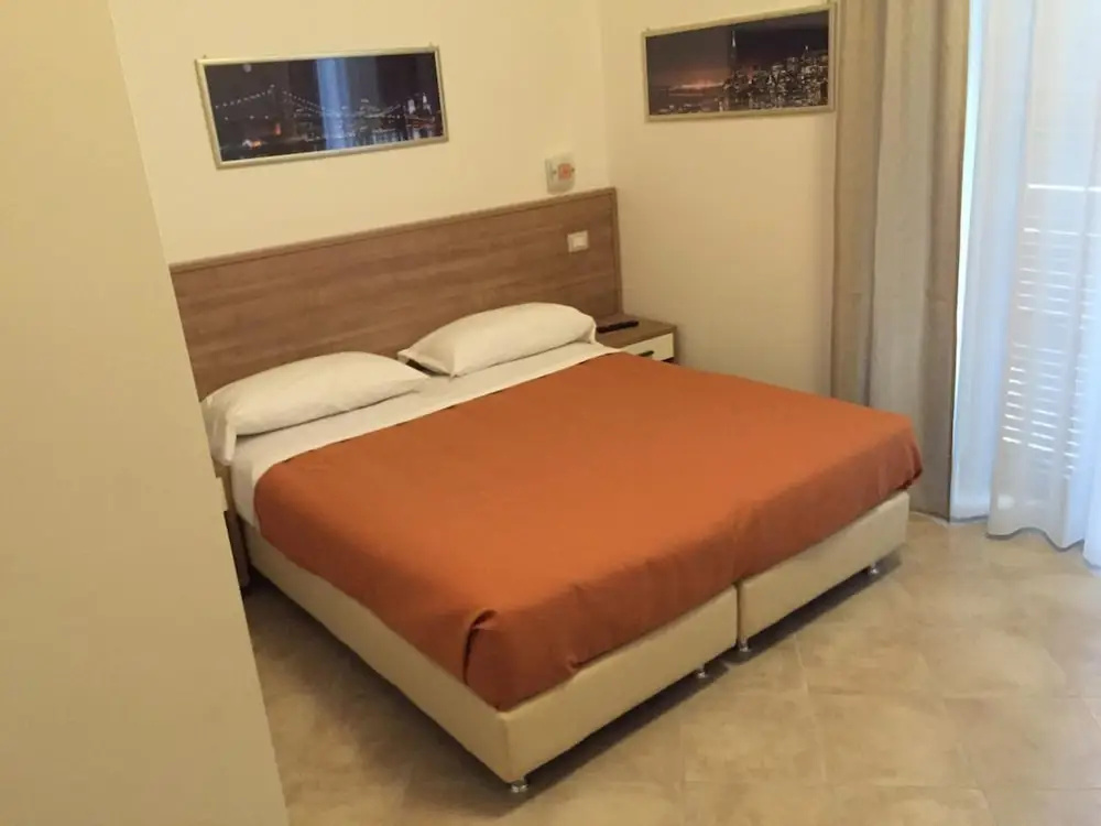 Economy Double room (full double bed)