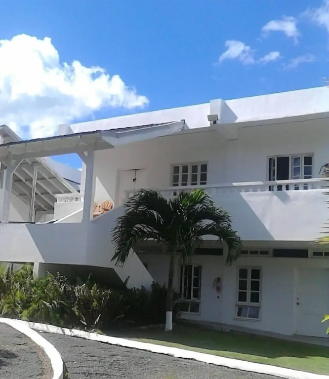 2 Bedrooms Classic Apartment