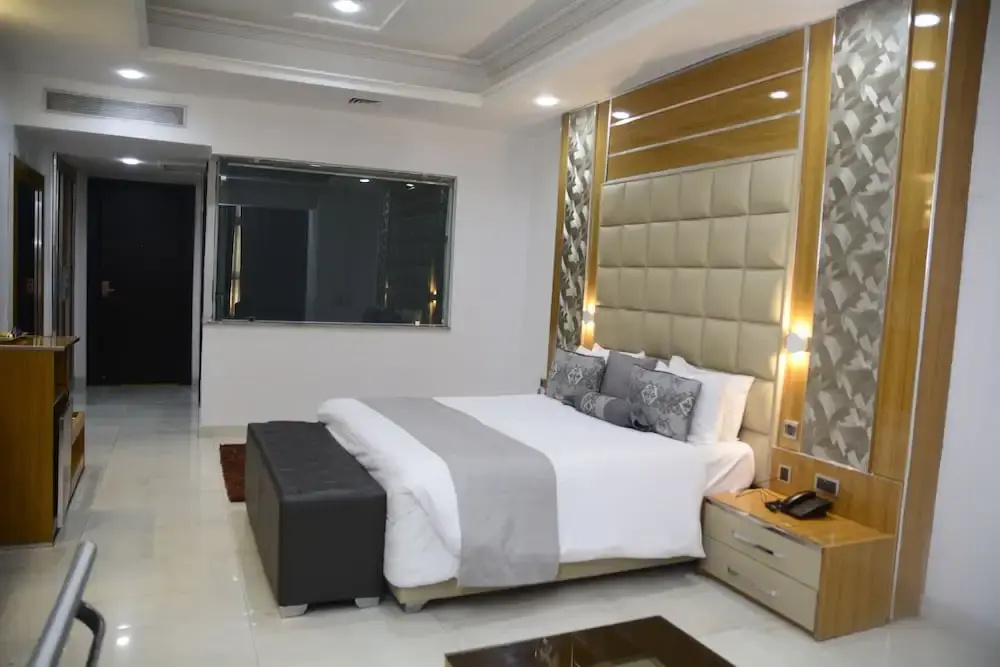 Hotel photo 2
