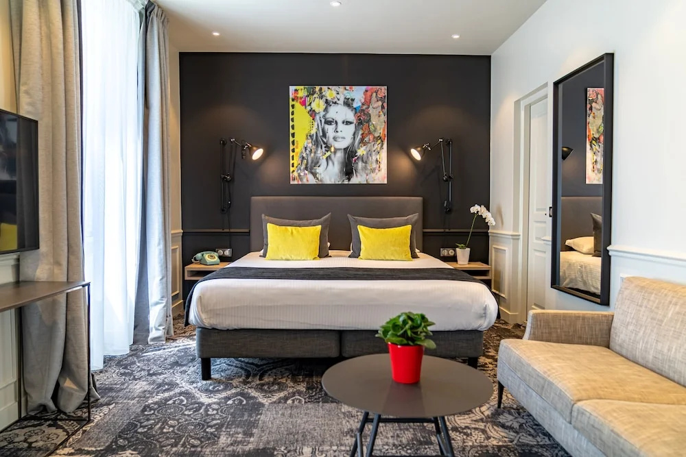 Superior room