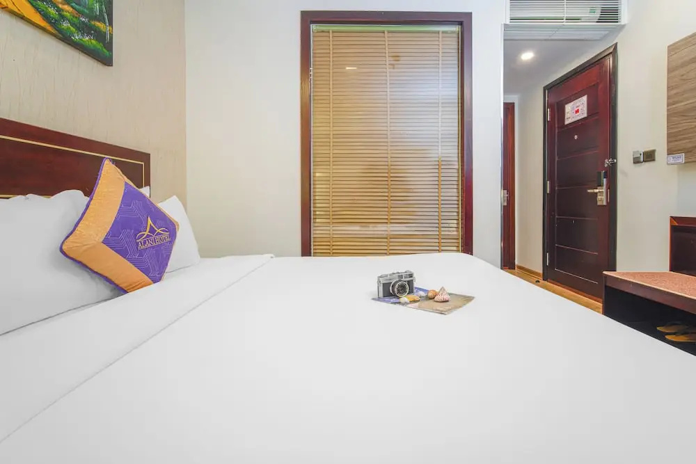 Standard room with balcony and with ocean view