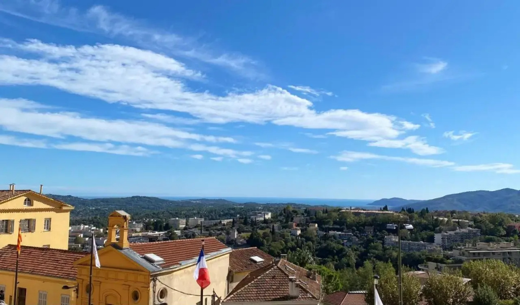 Joli 2 pièces vue mer centre historique de Grasse