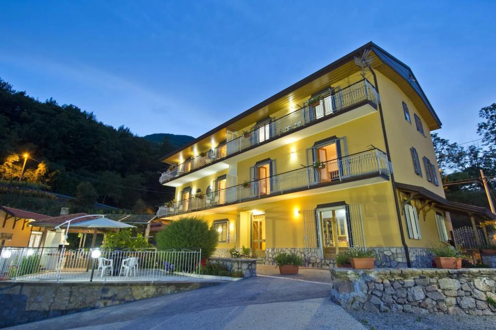 Hotel photo 11