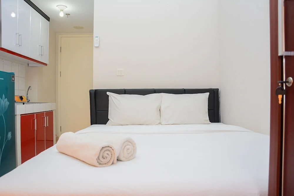 Homey Studio at the Springlake Summarecon Bekasi by Travelio