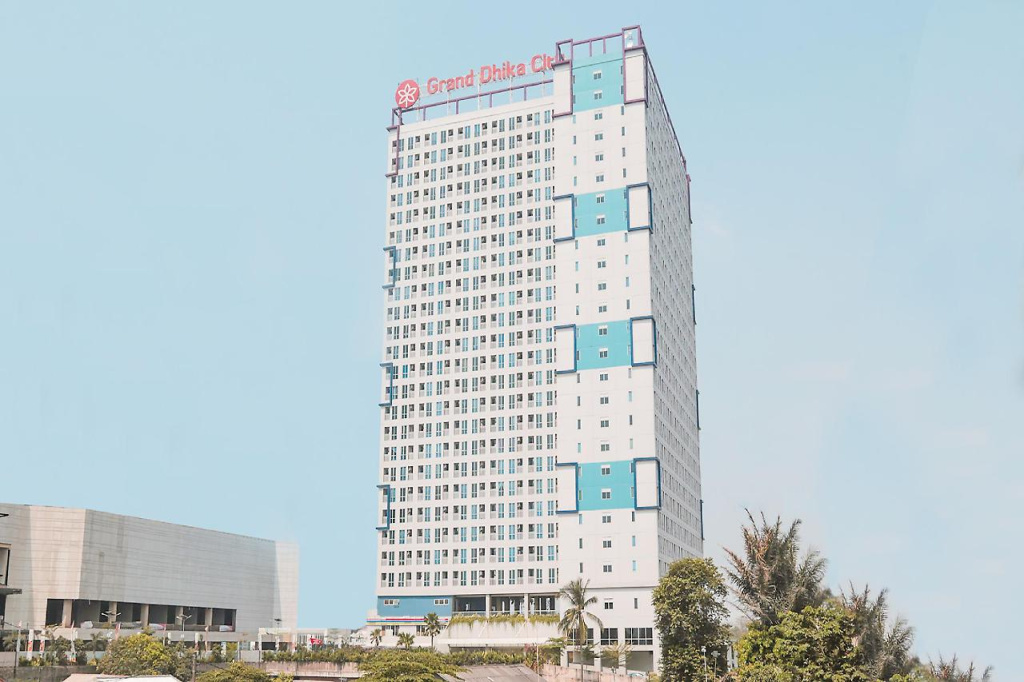 OYO Flagship 755 Appartel Grand Dhika City