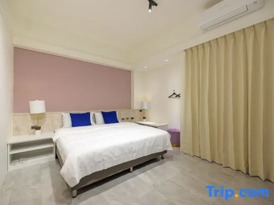 Standard Double room with view (full double bed)