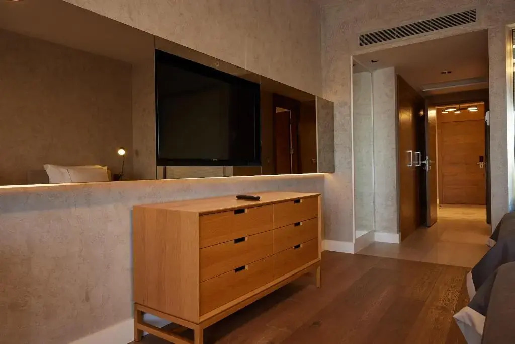 Lara Barut Collection image rooms