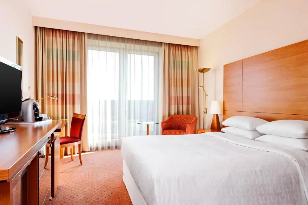 Sheraton Duesseldorf Airport Hotel - Chambres