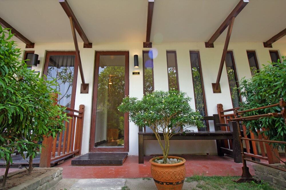 Bubu Long Beach Resort