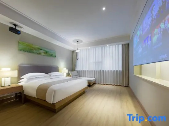 Deluxe Double room (full double bed)