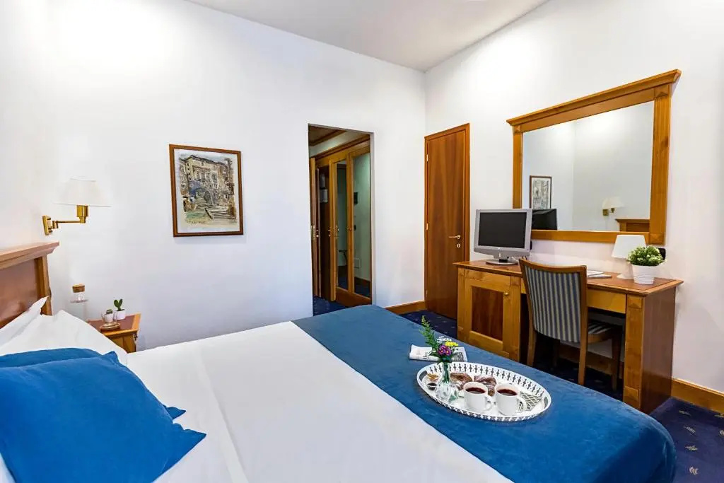 Hotel Diplomatic - Chambres