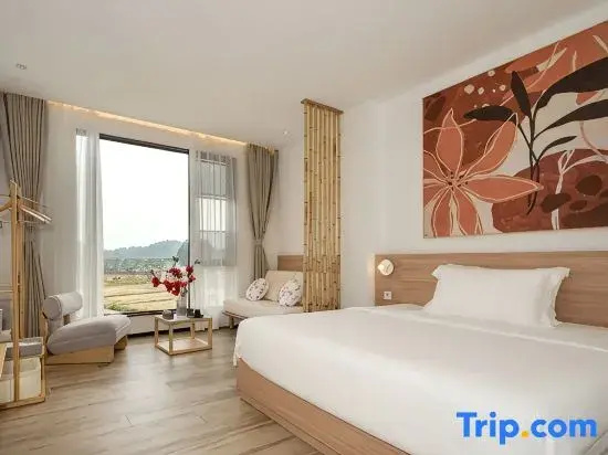 Standard room with sunset view