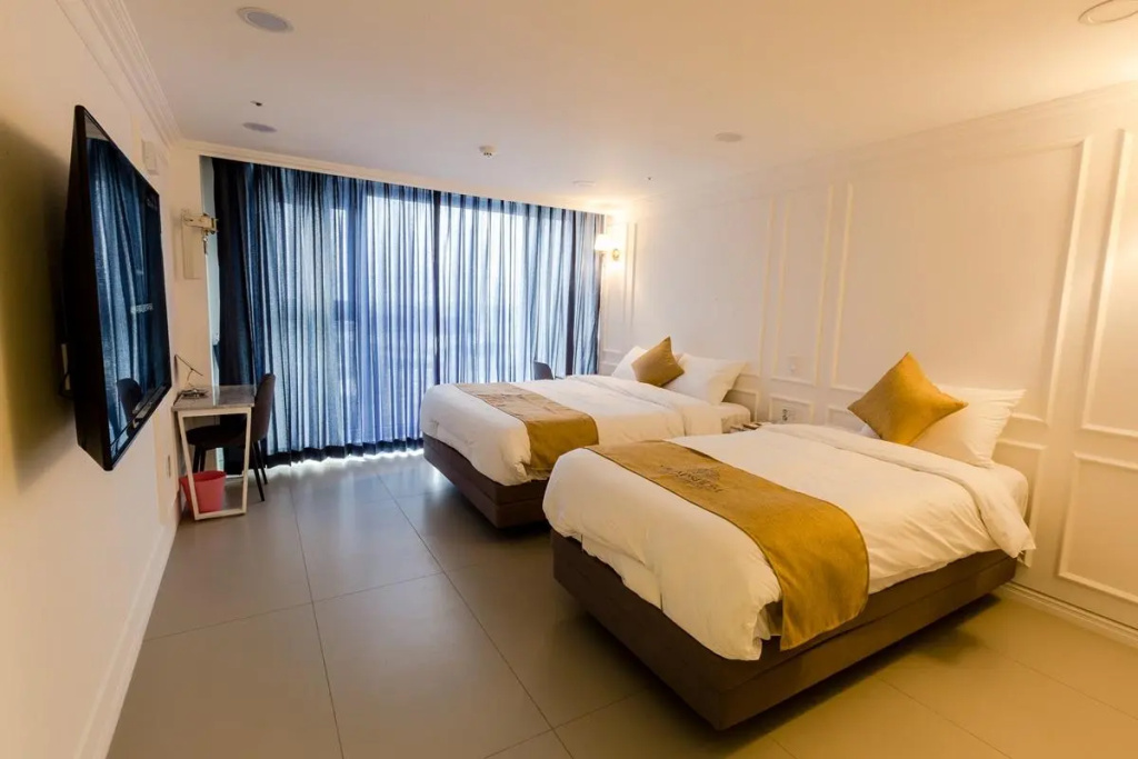 Deluxe Double room (twin beds)