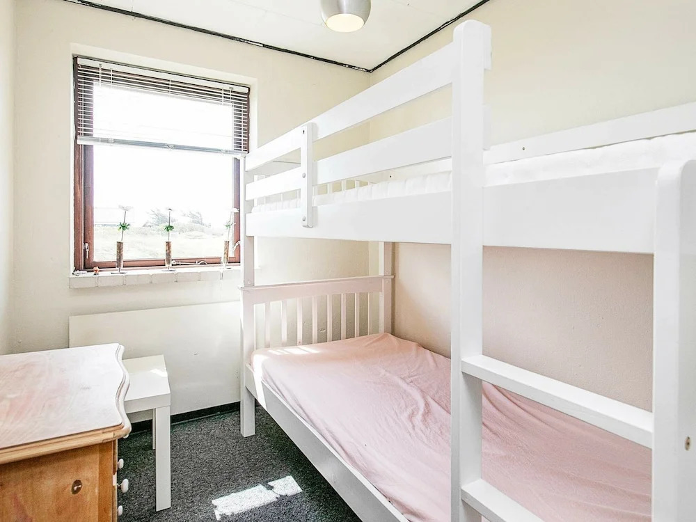 Beautiful Holiday Home in Søndervig Near North Sea - фото 4