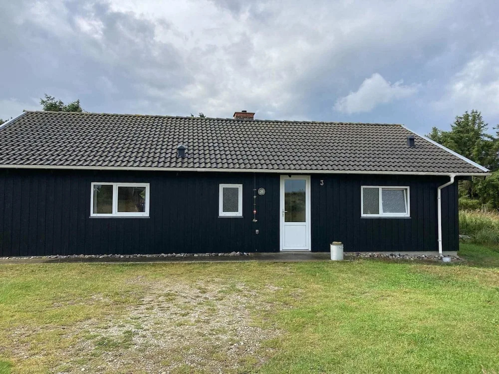 Quaint Holiday Homein Hjørring With Whirlpool - фото 1