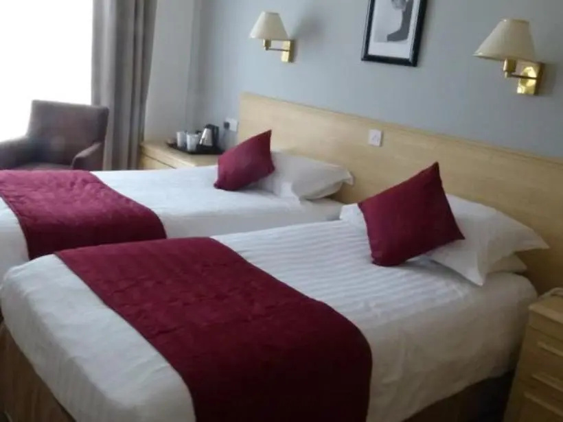 Beachcombers Hotel - Chambres