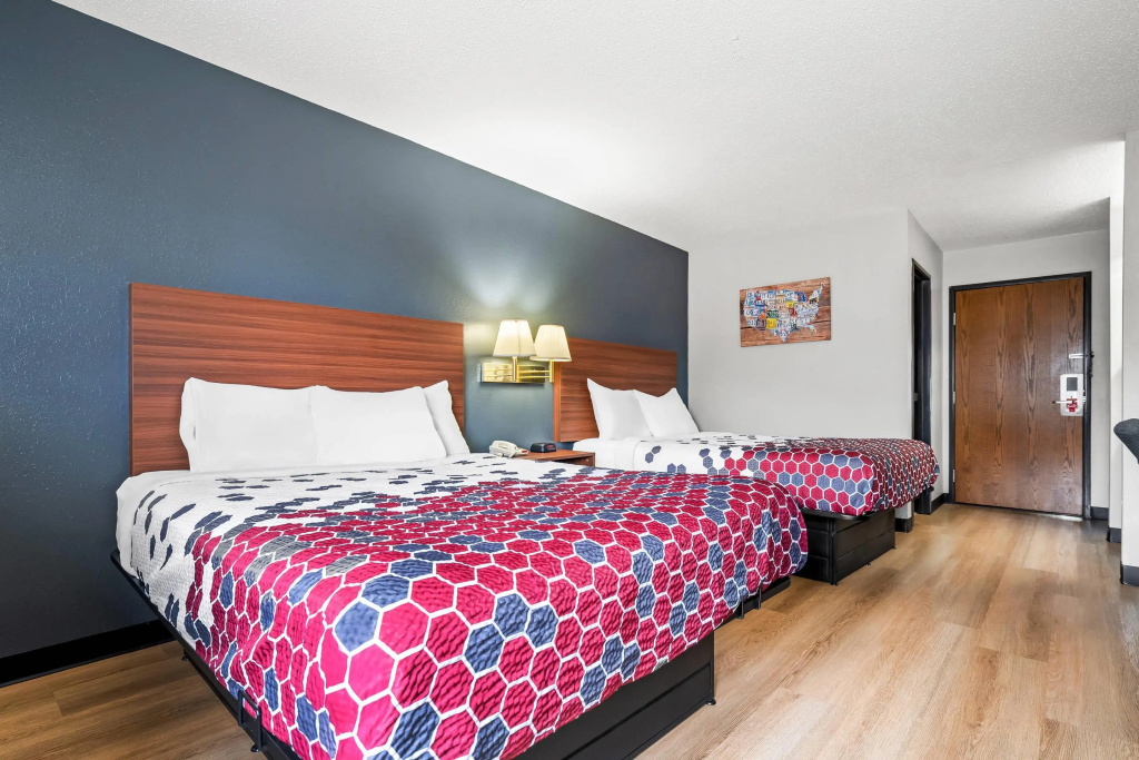 Days Inn by Wyndham El Paso — 3
