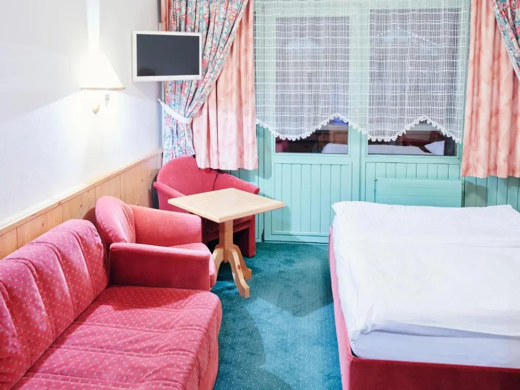 Standard Double room with balcony (full double bed)