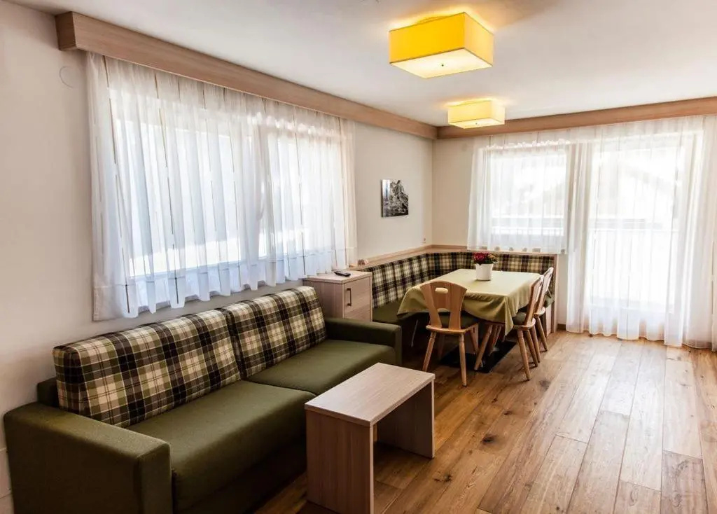 2 Bedrooms Superior Apartment with balcony