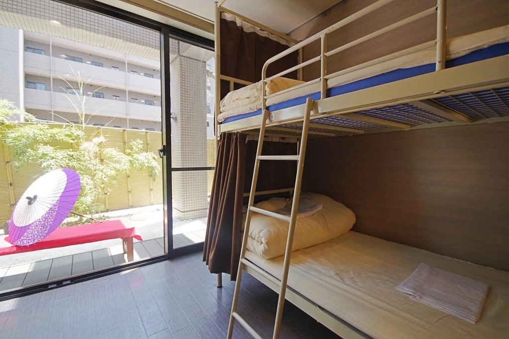 Bed in Dorm